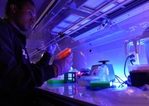 Capsida Team member in lab